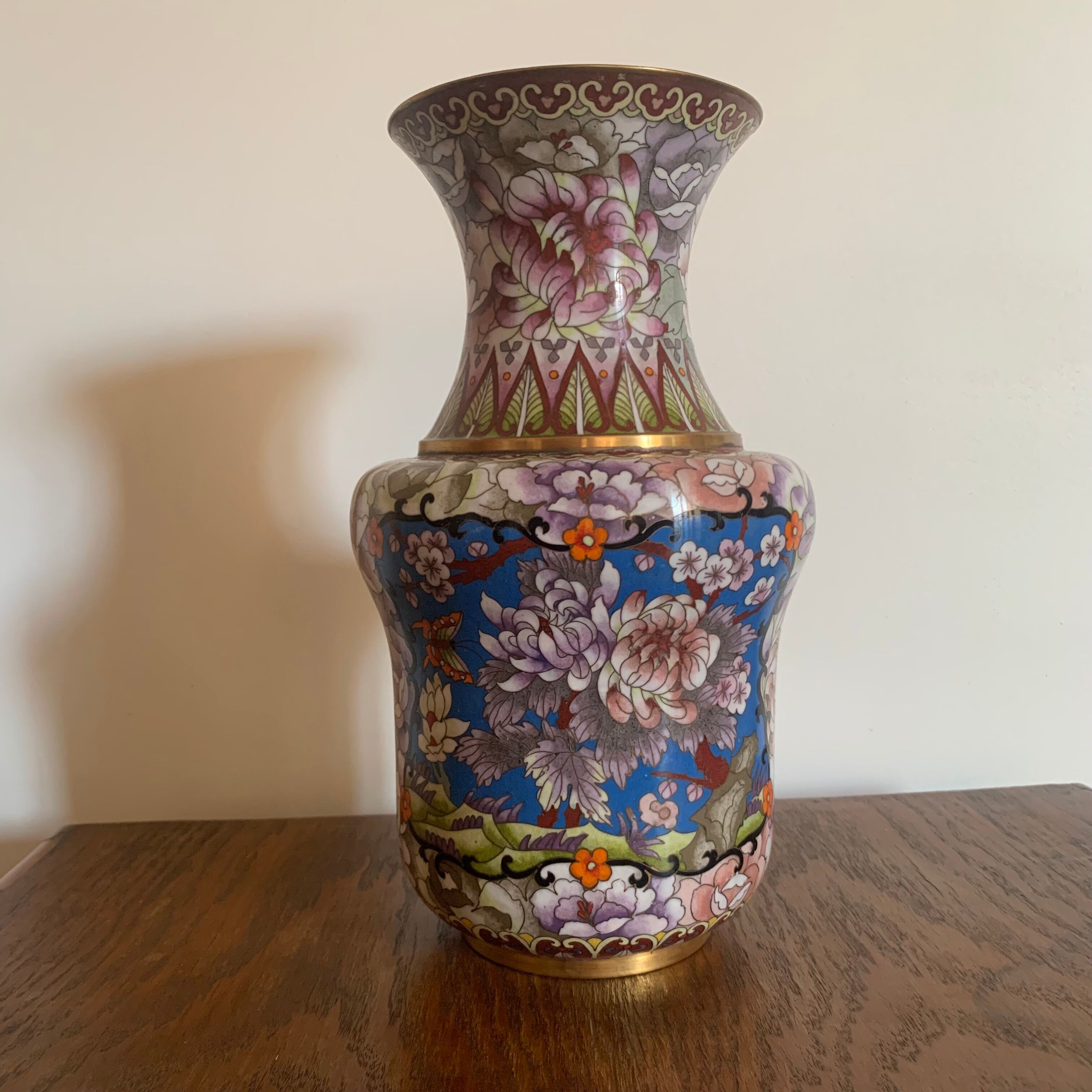 Vase chinois à décor de pivoines et oiseaux – XXe siècle