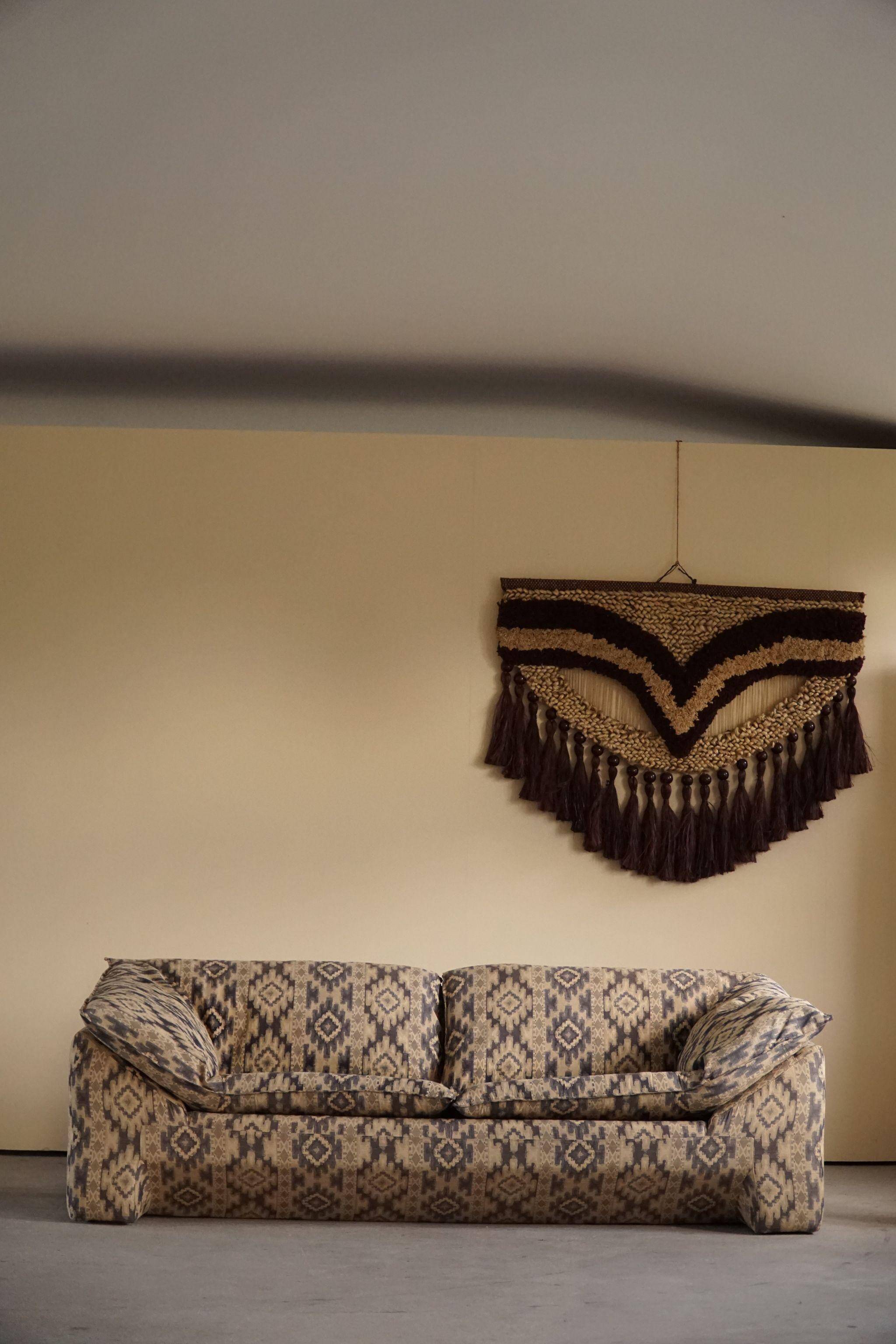 Handmade vintage bohemian jute rug, made in India, late 20th century.