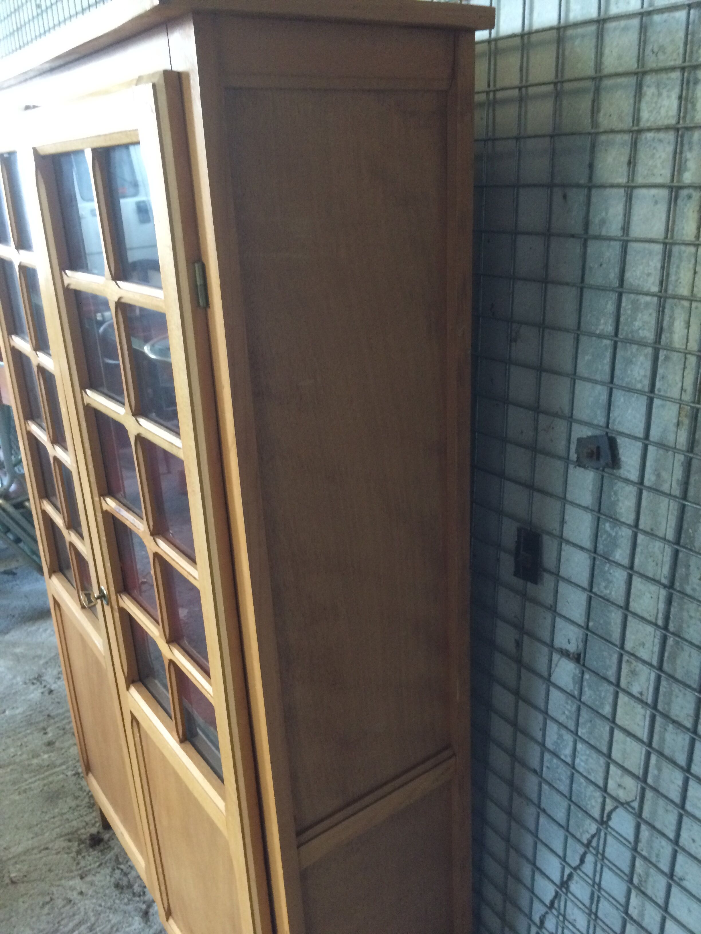 Armoire vitrée vintage