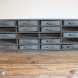 Garage or workshop furniture with drawers in cans