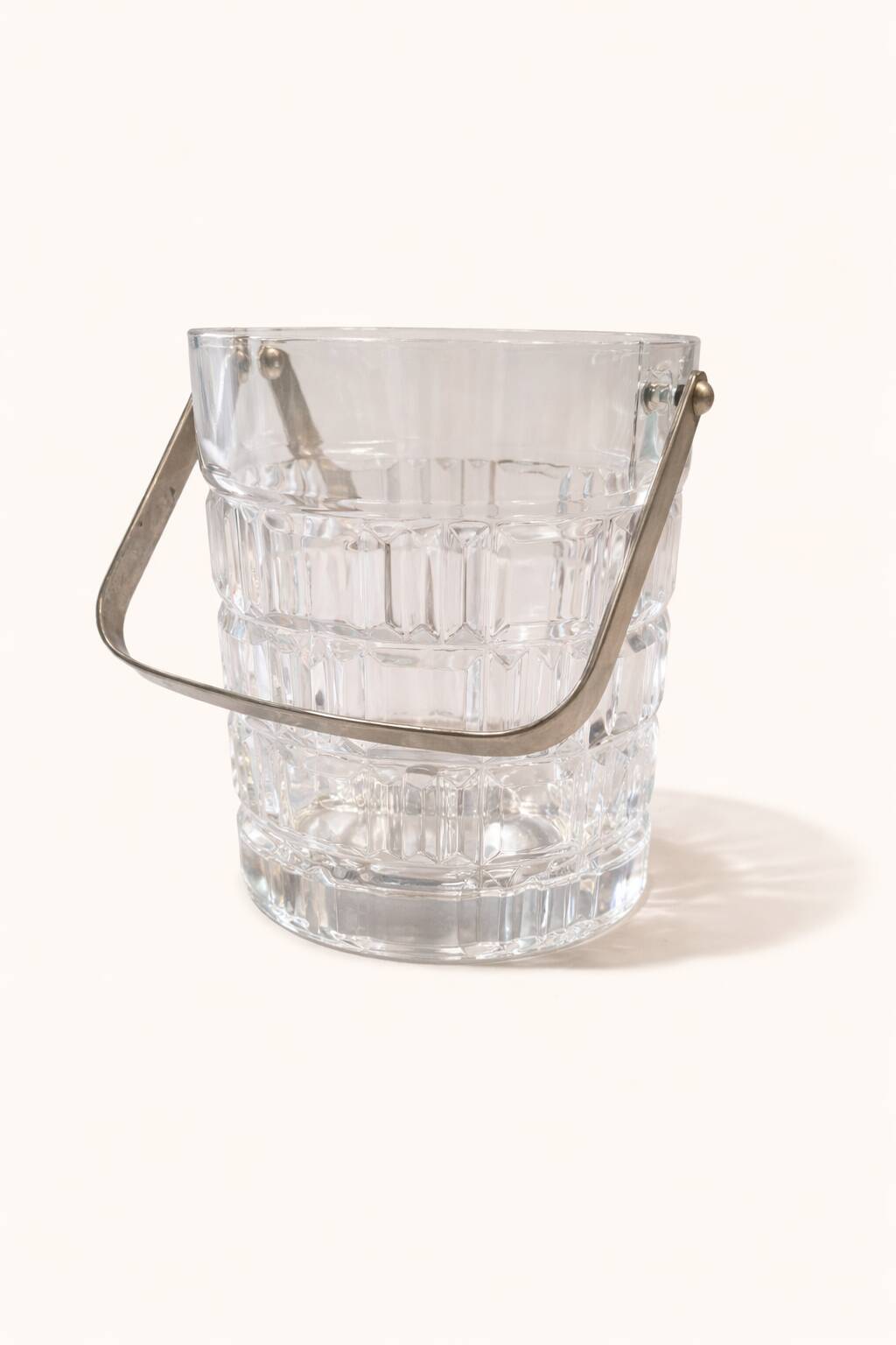 Vintage glass ice bucket with metal handle – 1960s bar style