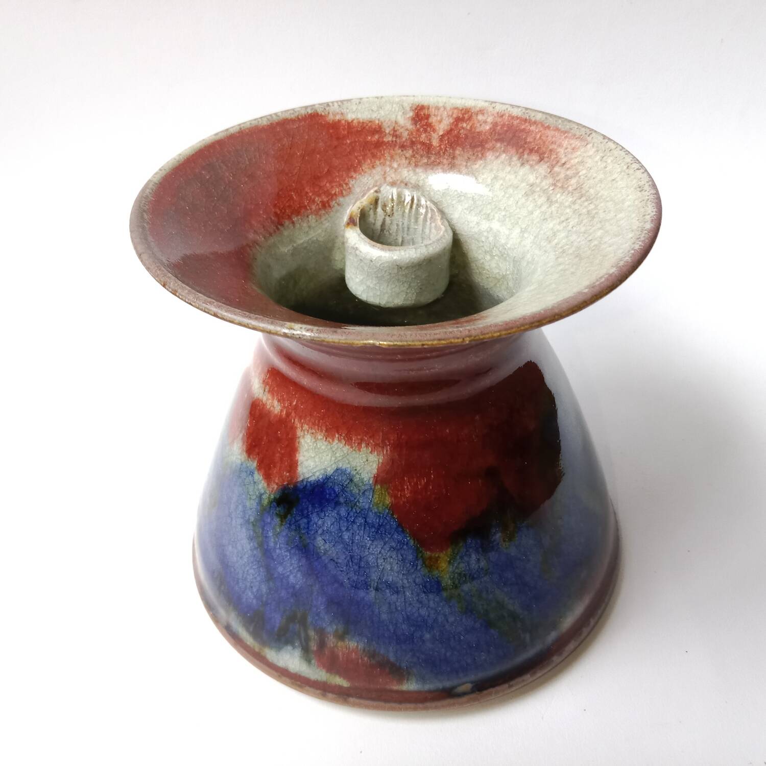 Red and blue glazed stoneware vase signed 12 cm