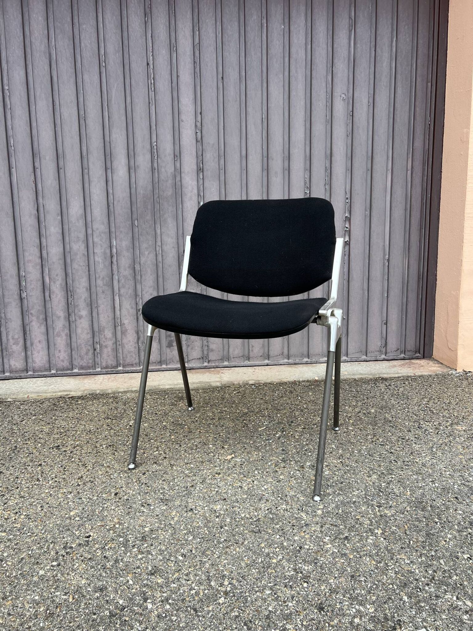 Paire de chaises design DSC Castelli signées Giancarlo Piretti Italie