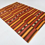 Tapis kilim ethnique turc rouge et orange, 173 x 225 cm
