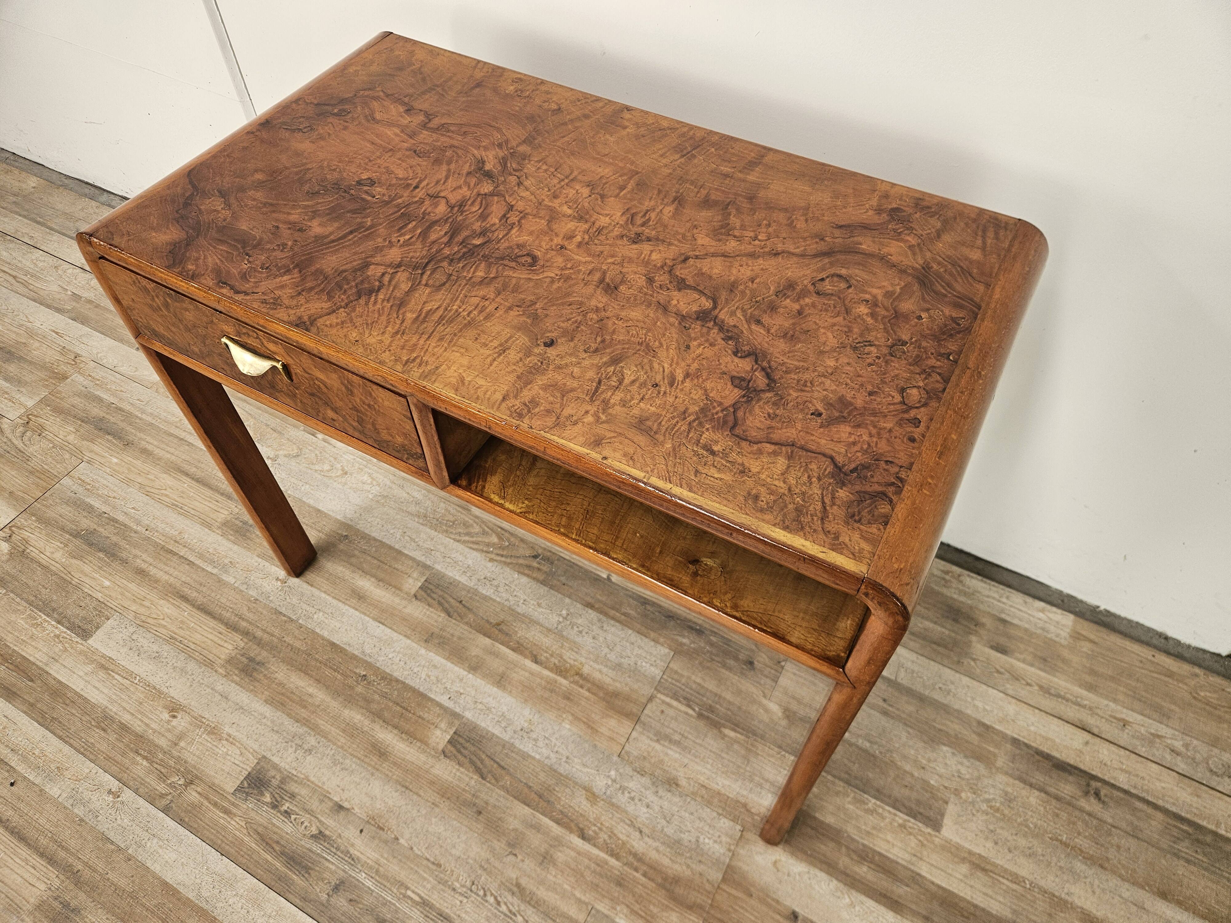 1950s Art Decò writing desk in walnut burl and blond walnut