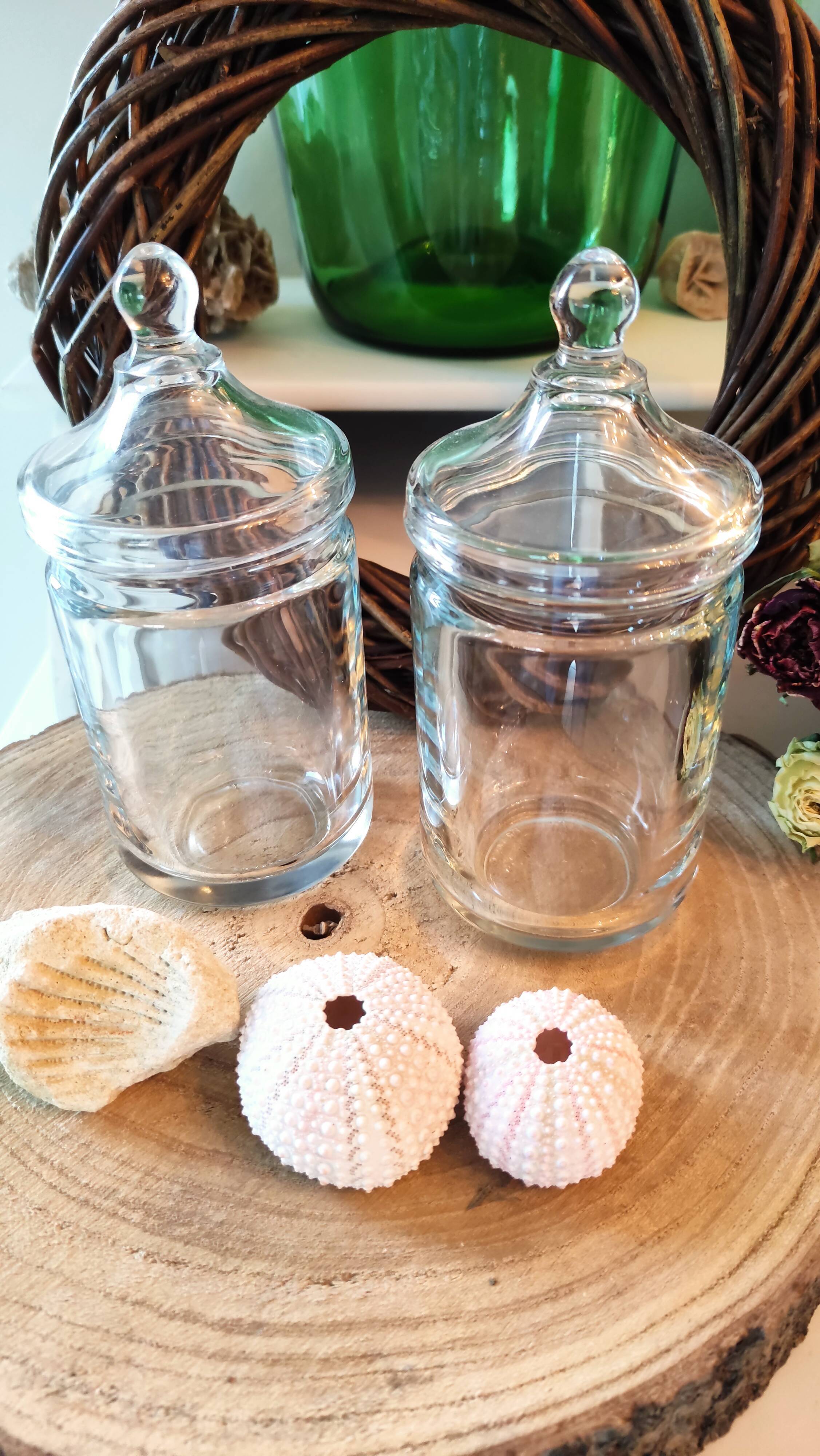 Pair of old pots of opothicaires