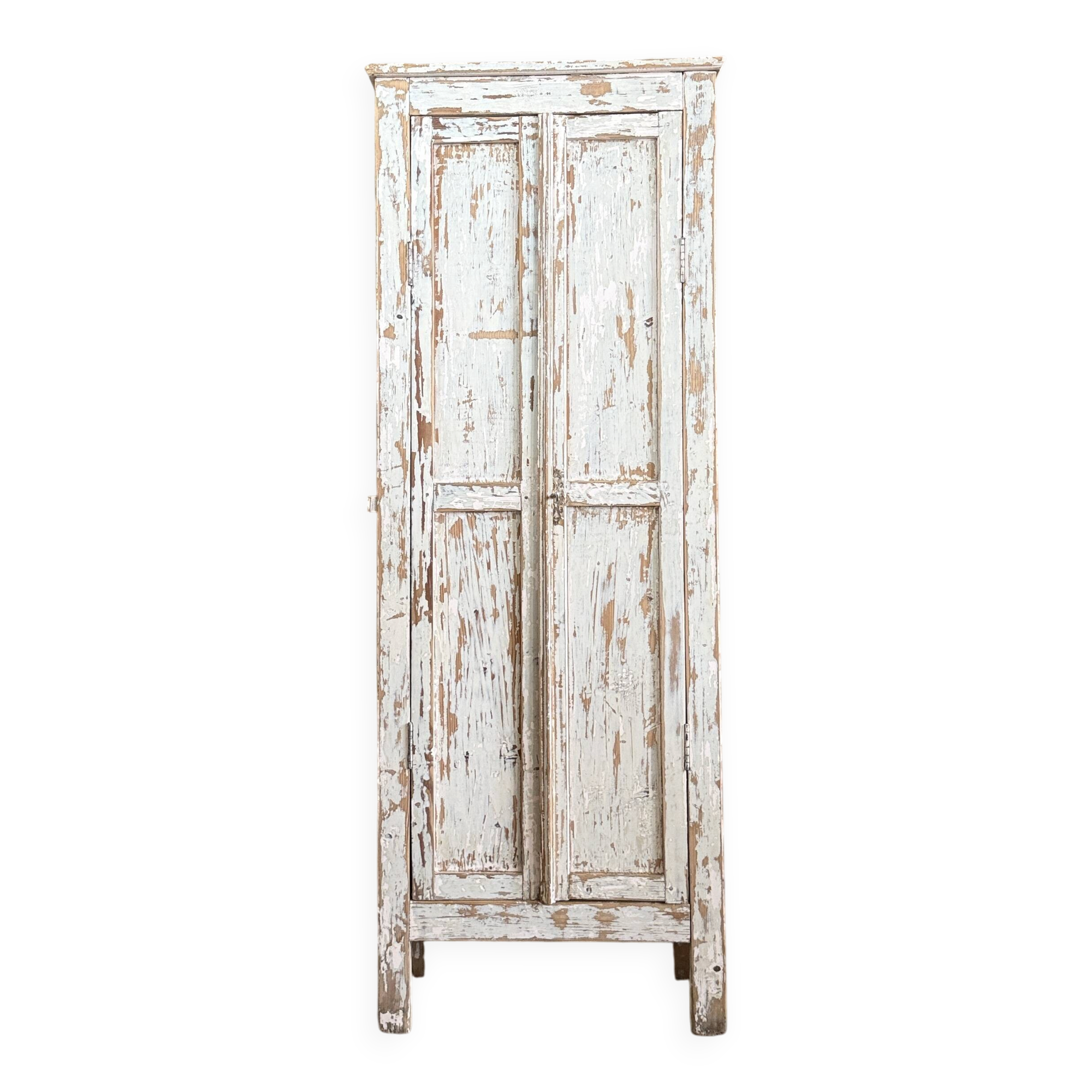 Armoire parisienne patinée