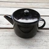 Black enamelled teapot