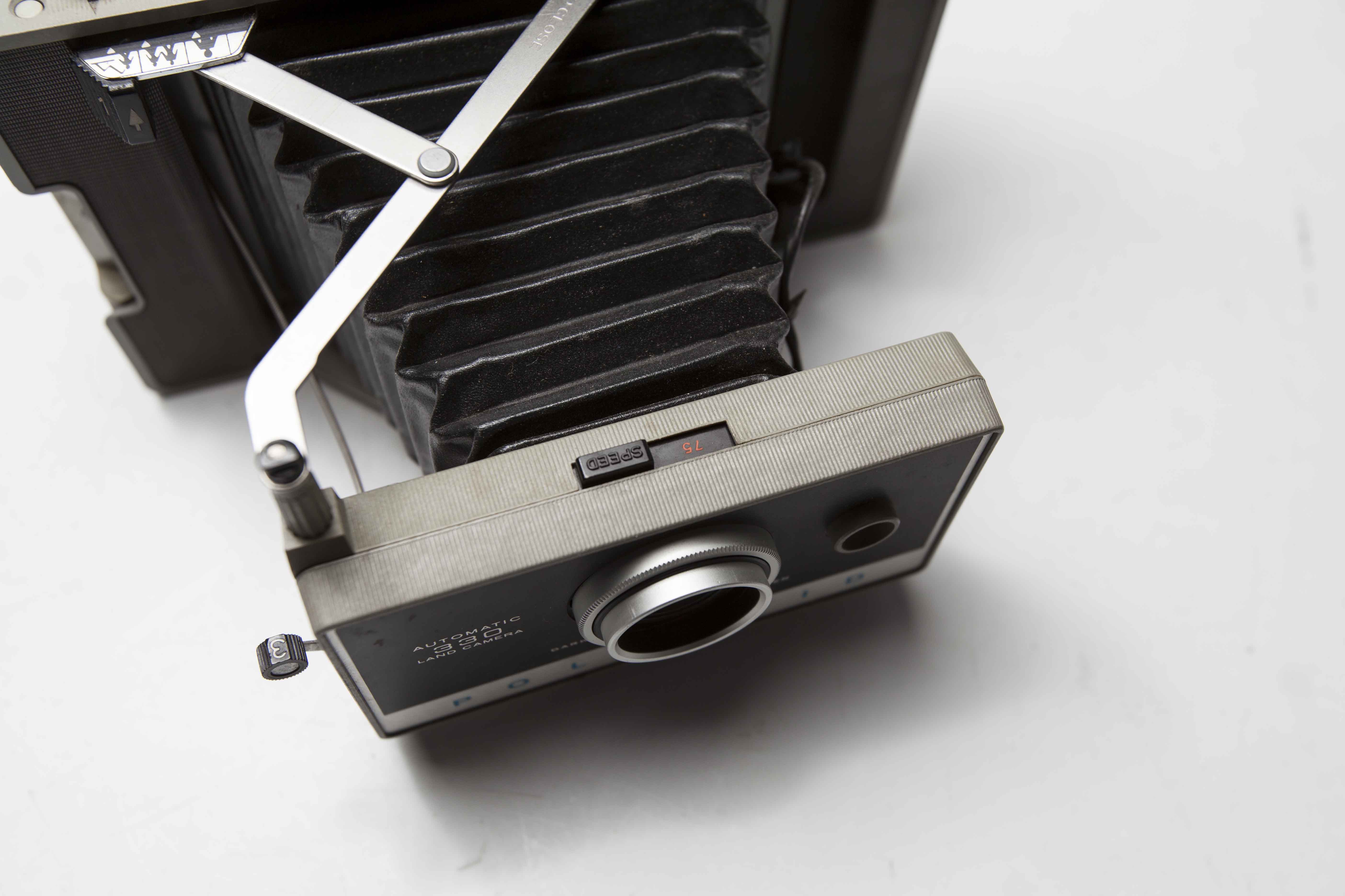 Camera polaroid automatic 330 land camera