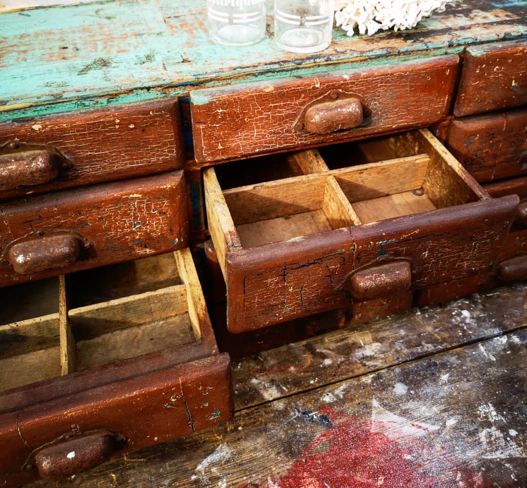 Small piece of furniture, 16 drawers.