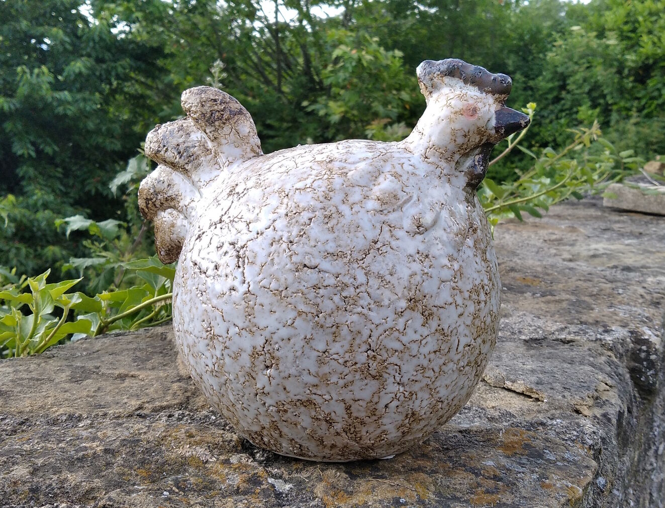 Ceramic hen athezza