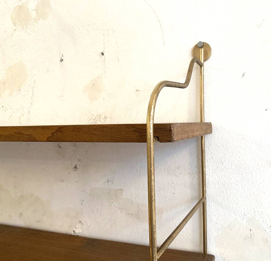 Etagère string laiton et hêtre, 1960