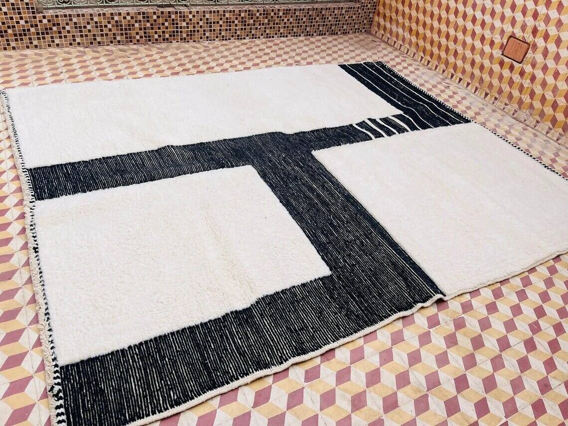 Berber rug in natural wool