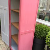 Parisian wardrobe bonnetière