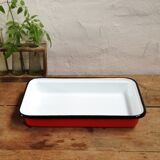 Plat en tôle émaillée rouge