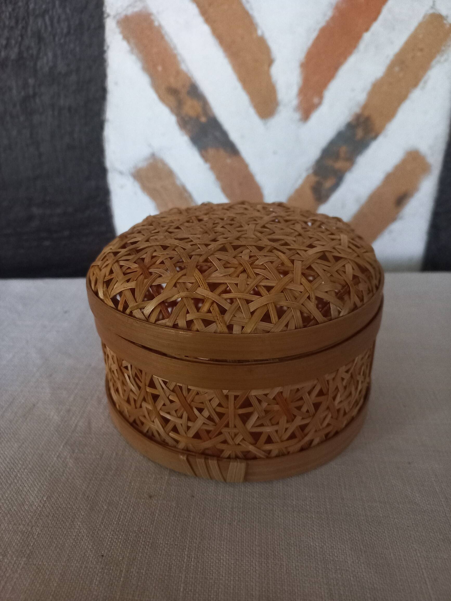 Woven bamboo jewelry box