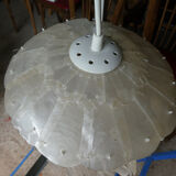 Duo of hanging lamps in mother-of-pearl tassels