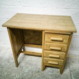Child minister desk