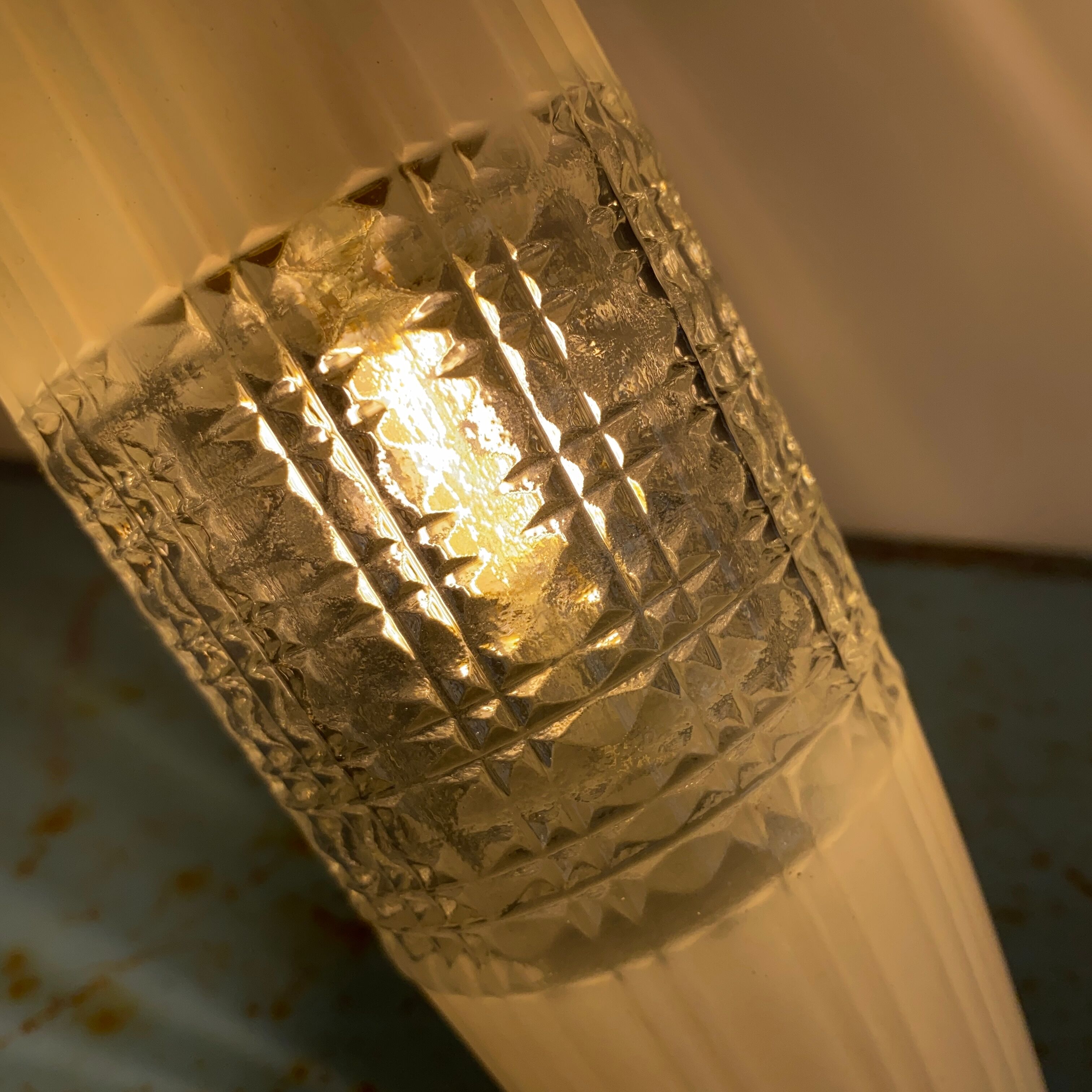 Vintage tulip applique in white and transparent glass