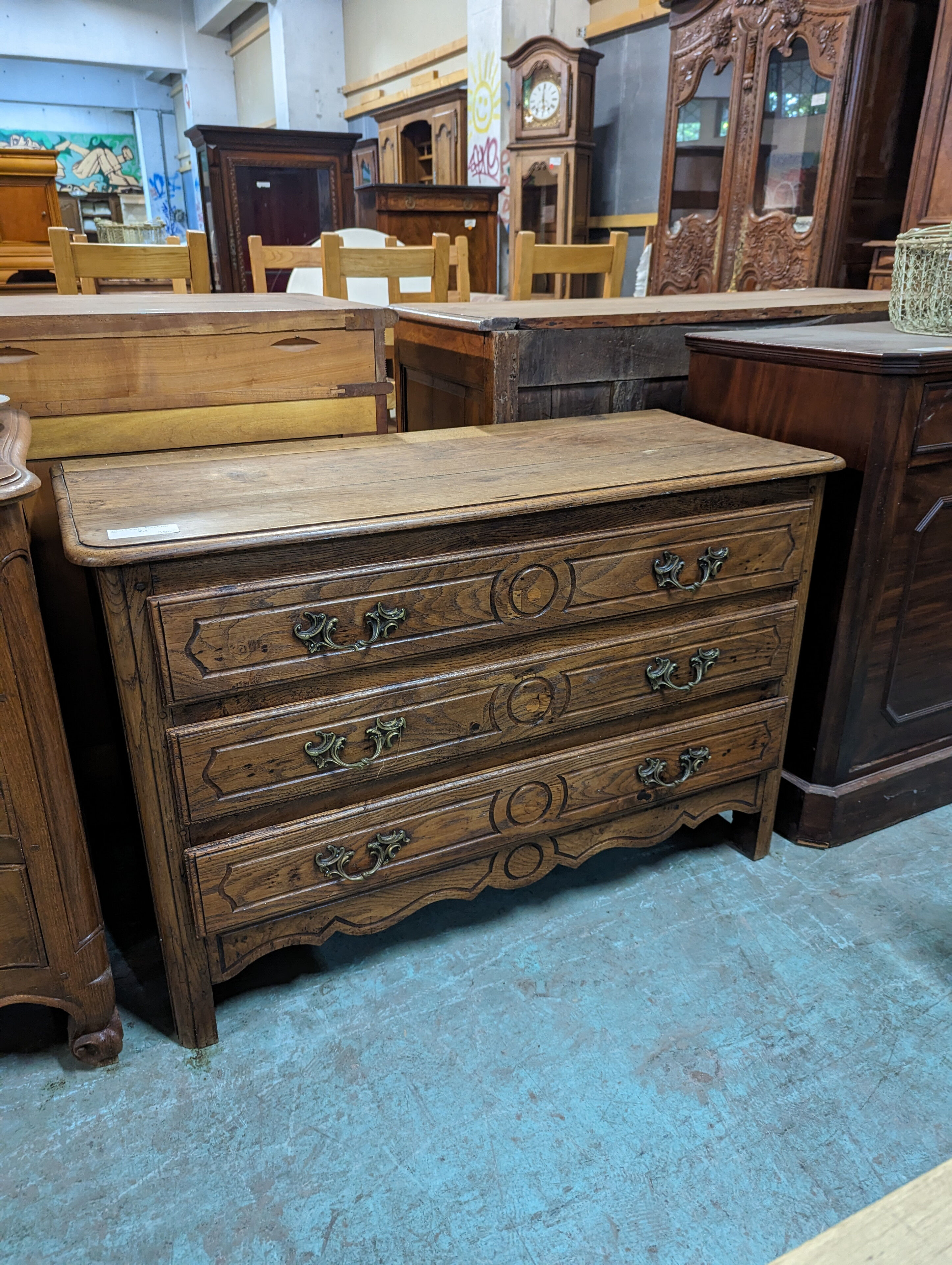 Rustic oak chest of drawers