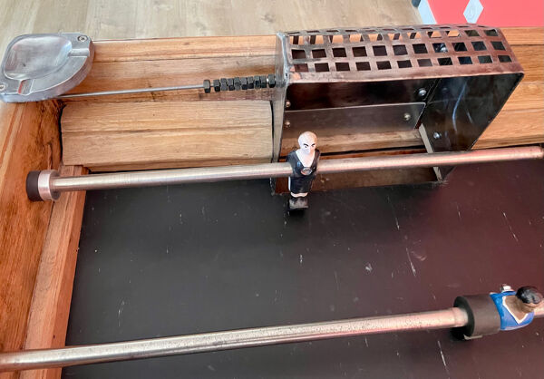 Rare Baby-foot Chevillotte des années 1930 - Entièrement restauré
