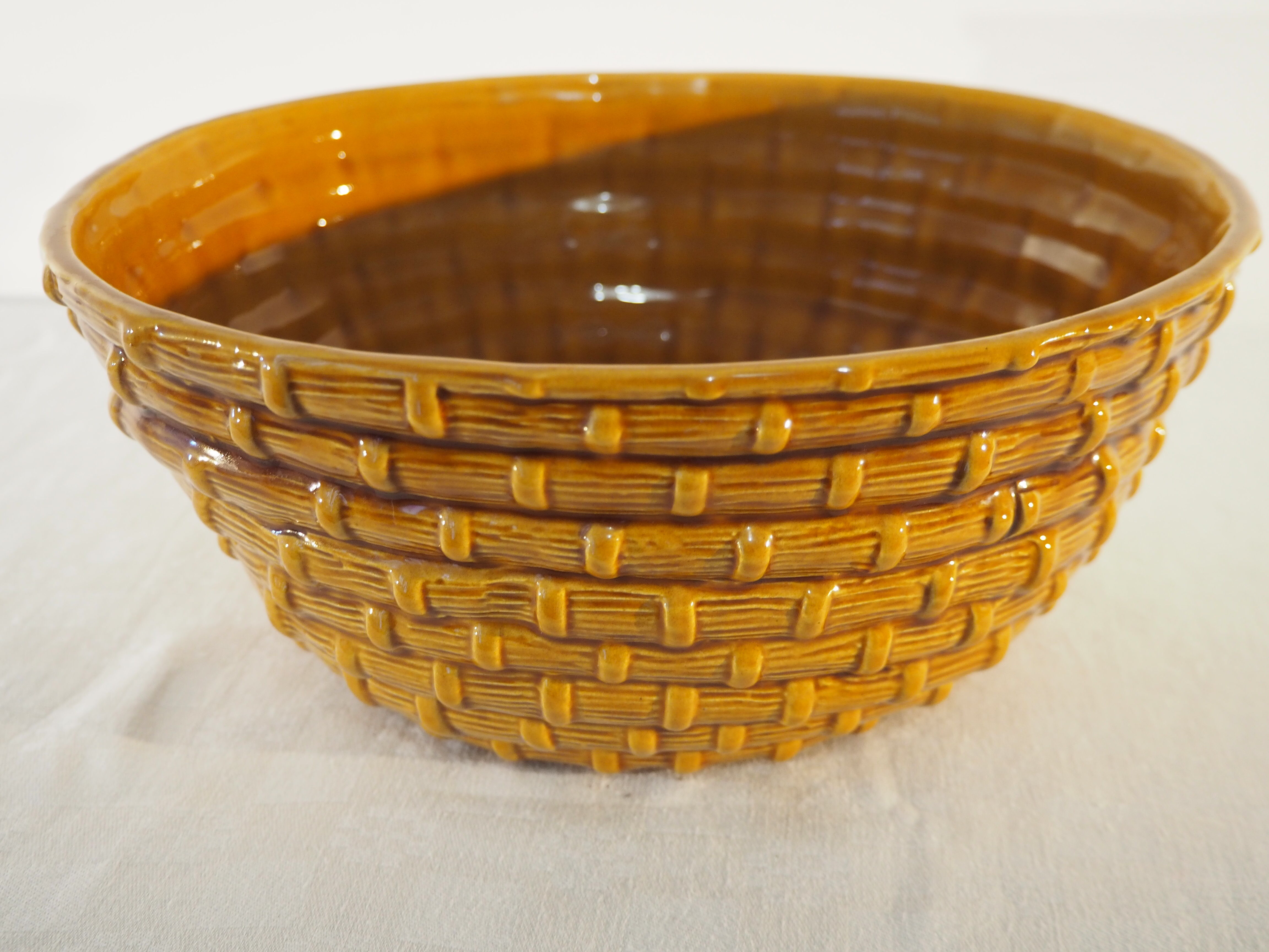Ceramic salad dish Vintage imitation straw