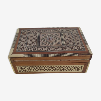 Oriental box marquetry of ON and mother-of-pearl