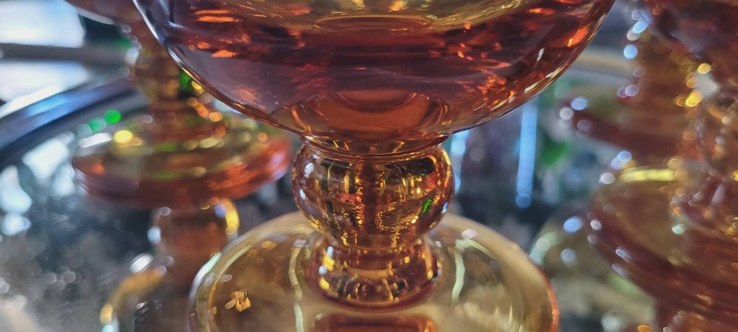 Verres à pied 70's ambré