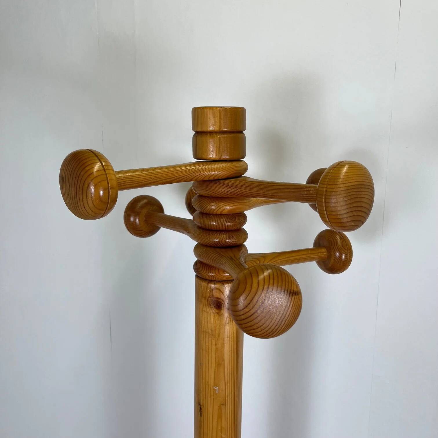 Freestanding pine coat rack with articulated arm, 1970/80 MCM