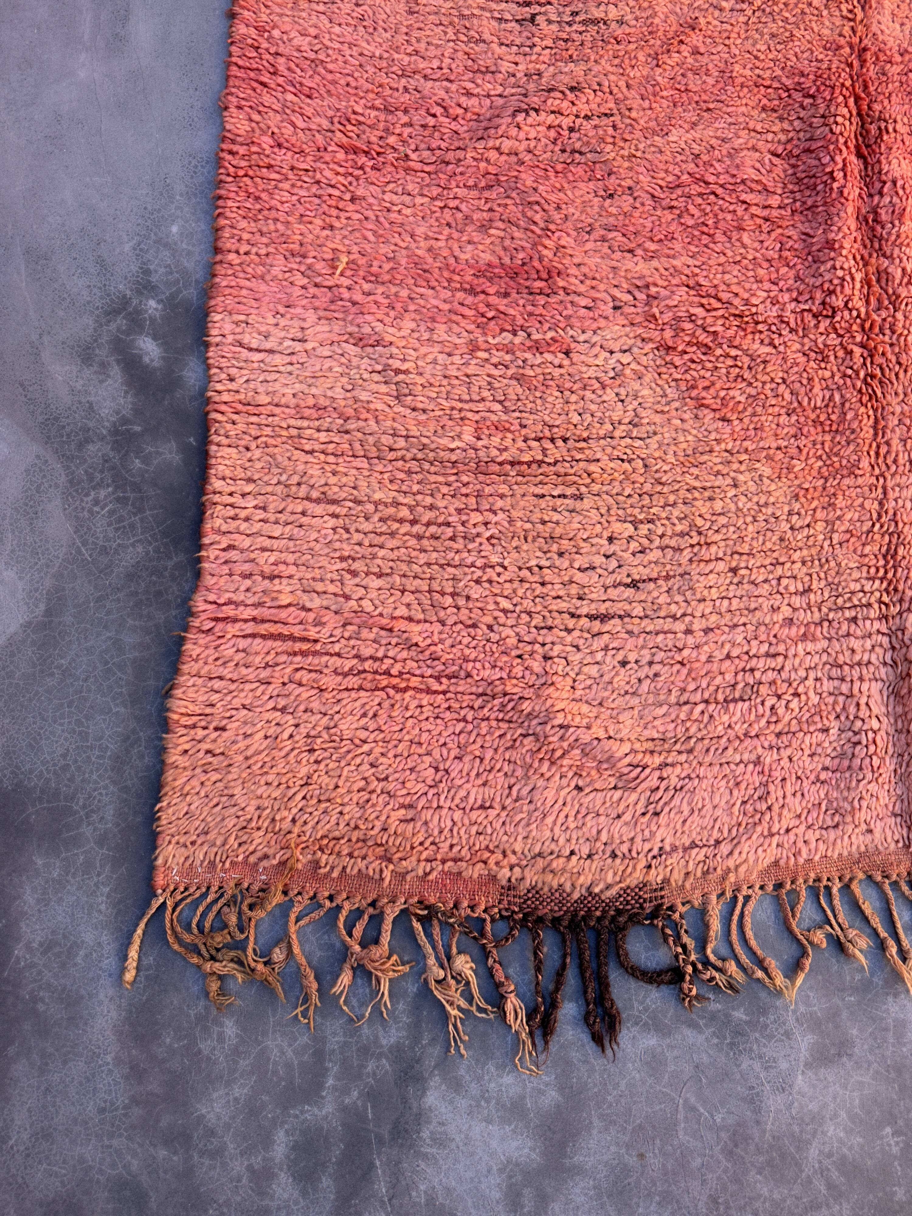 Beni M'Guild Moroccan rug pink - 160 x 467 cm
