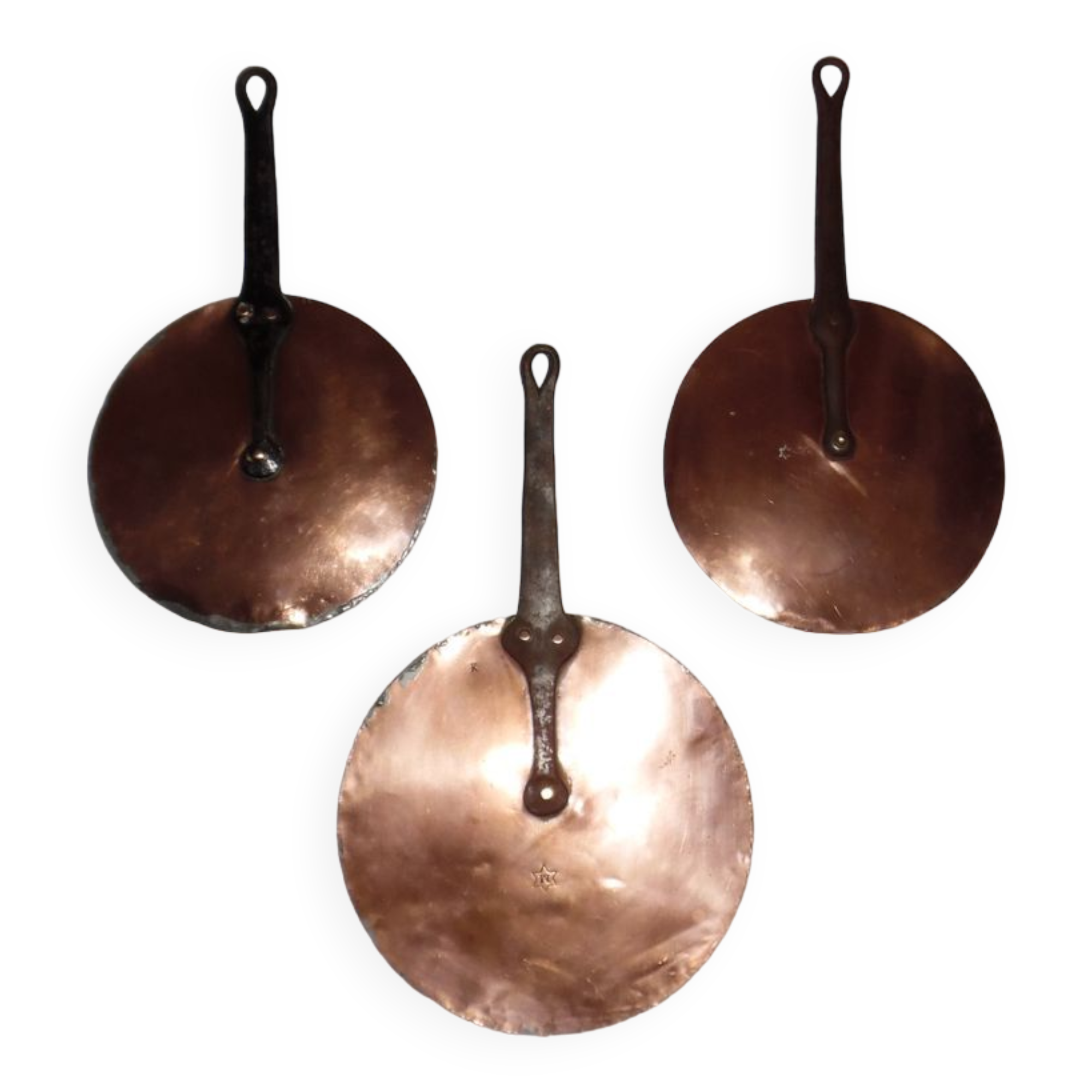 Set of 3 copper lids late nineteenth early twentieth century