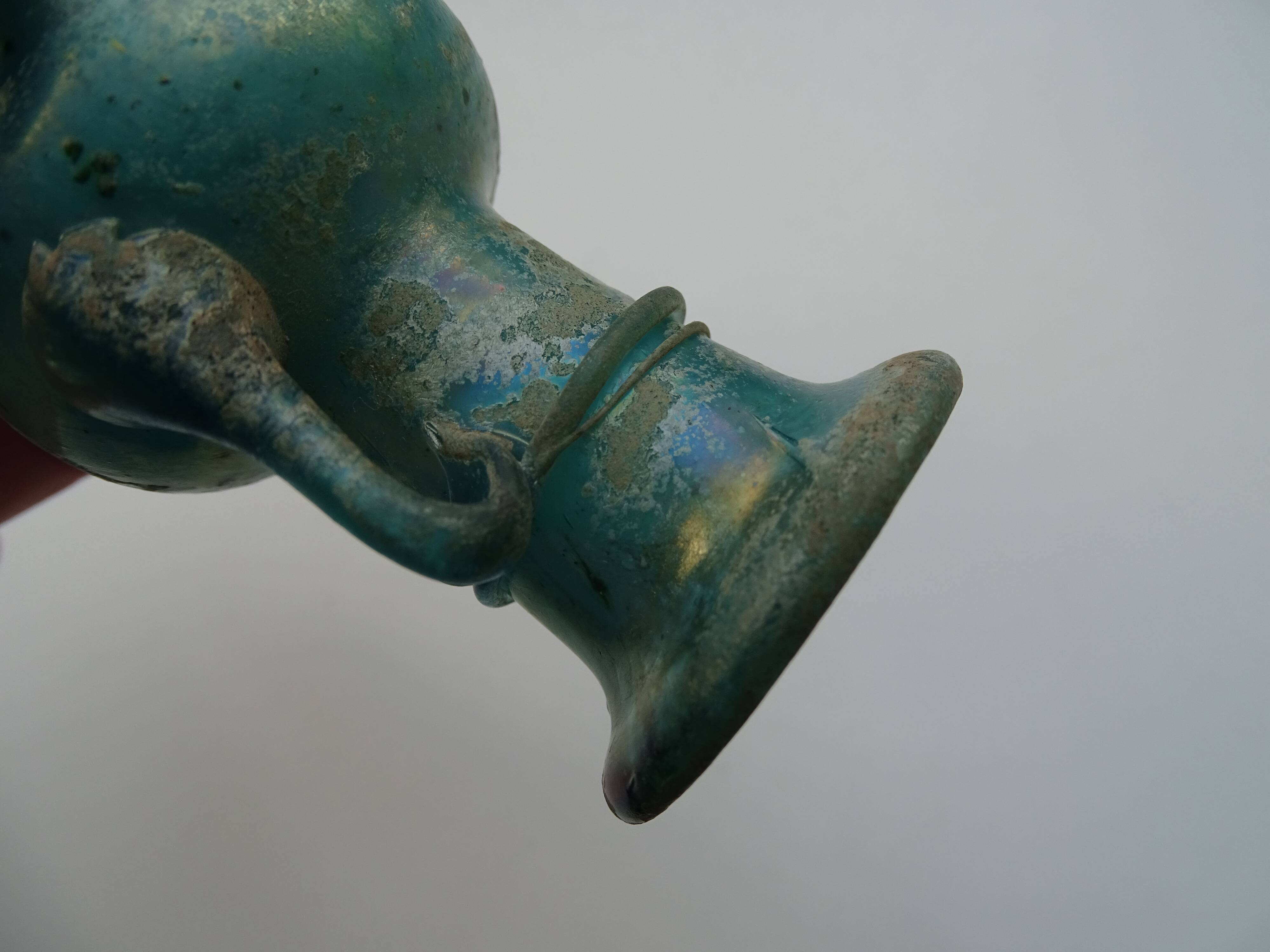 Miniature vase Scavo Seguso Vetri d'Arte iridescent glass Murano 1950