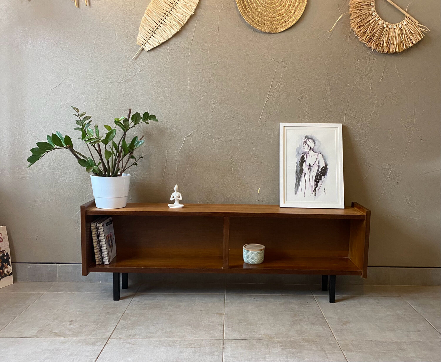 Mini vintage sideboard in vintage wood (removable windows)