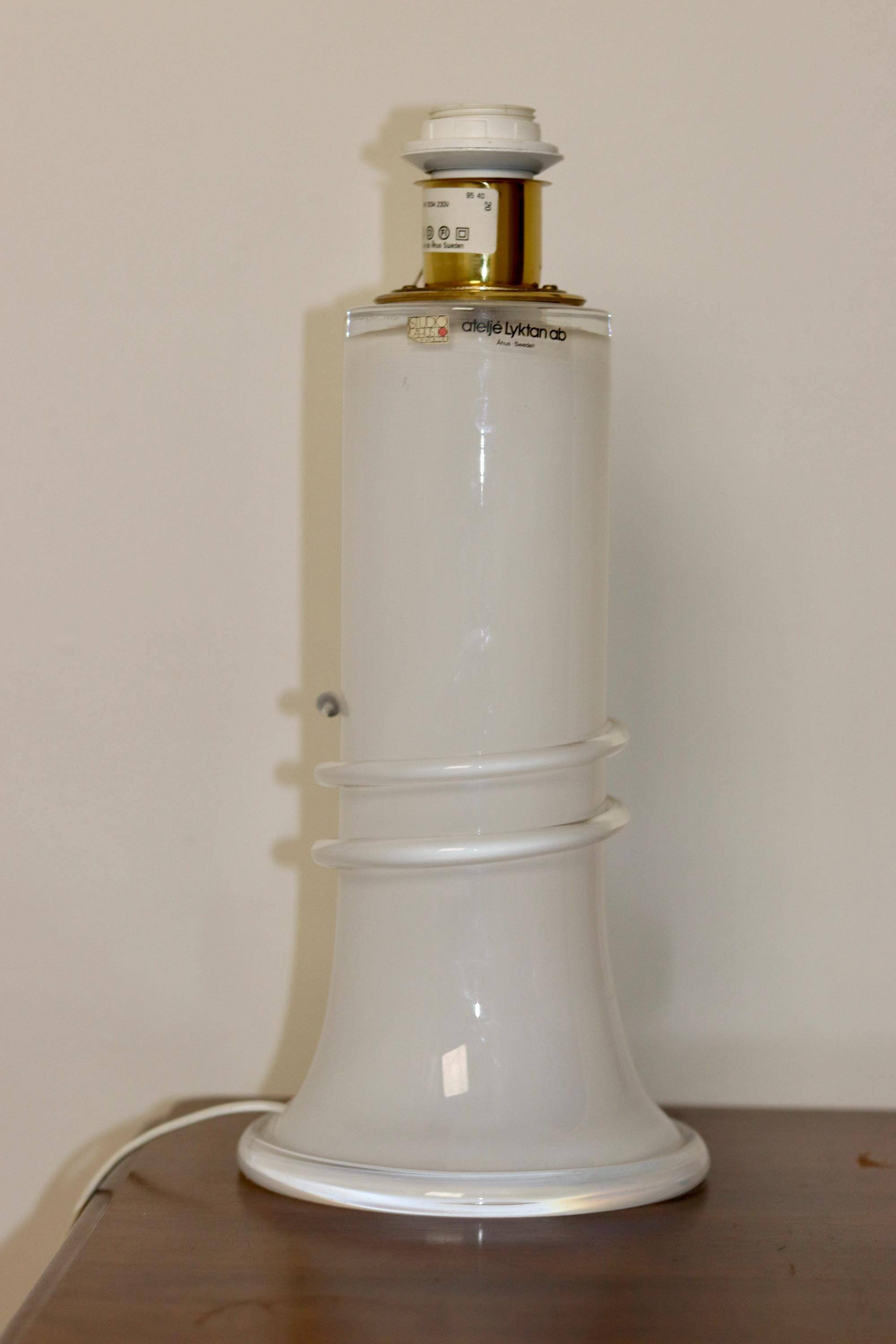 Vintage glass table lamp by Hannelore Dreutler, Studio Åhus, Sweden, 1990s.