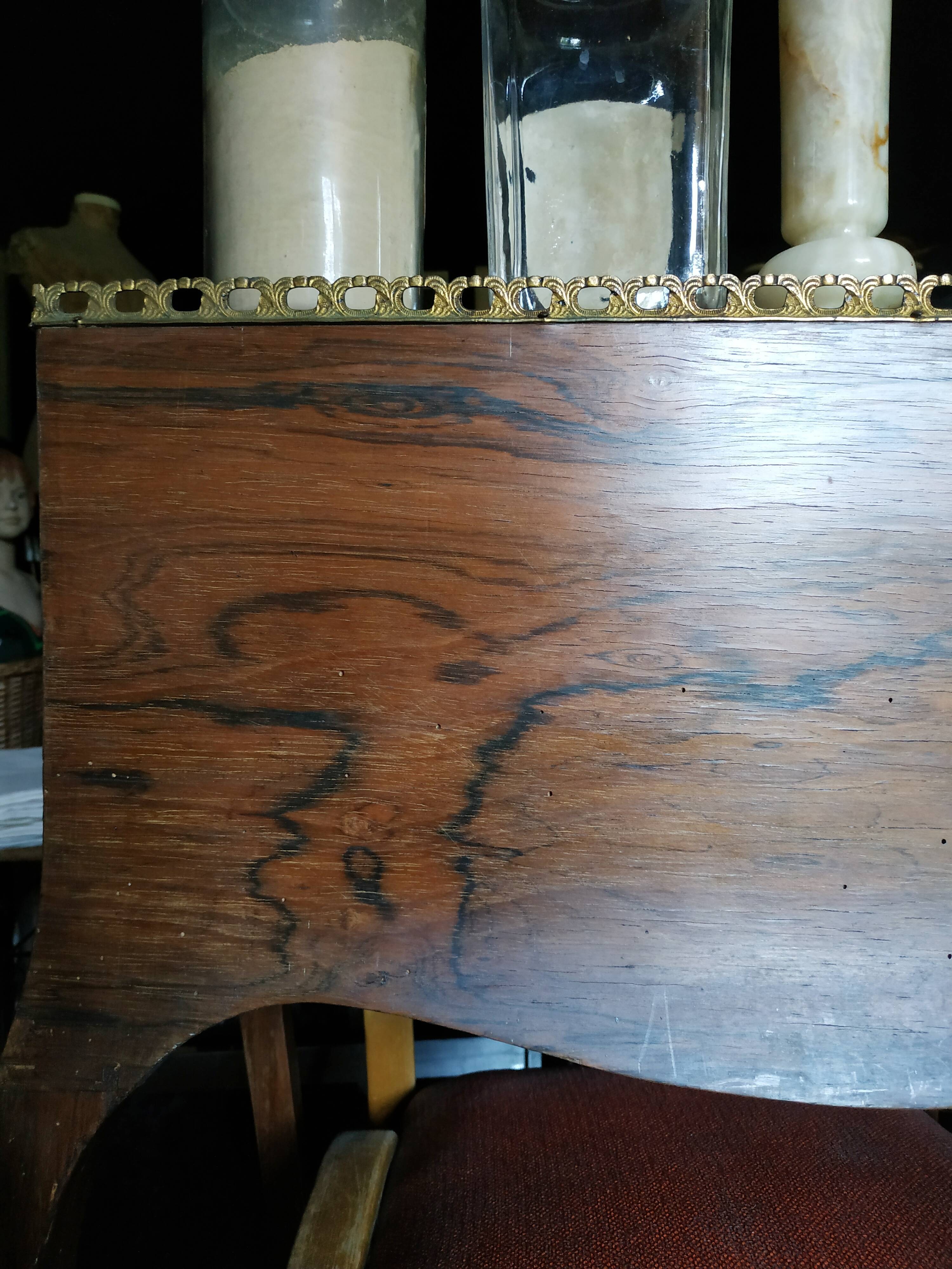 Secrétaire à pente ancien en bois