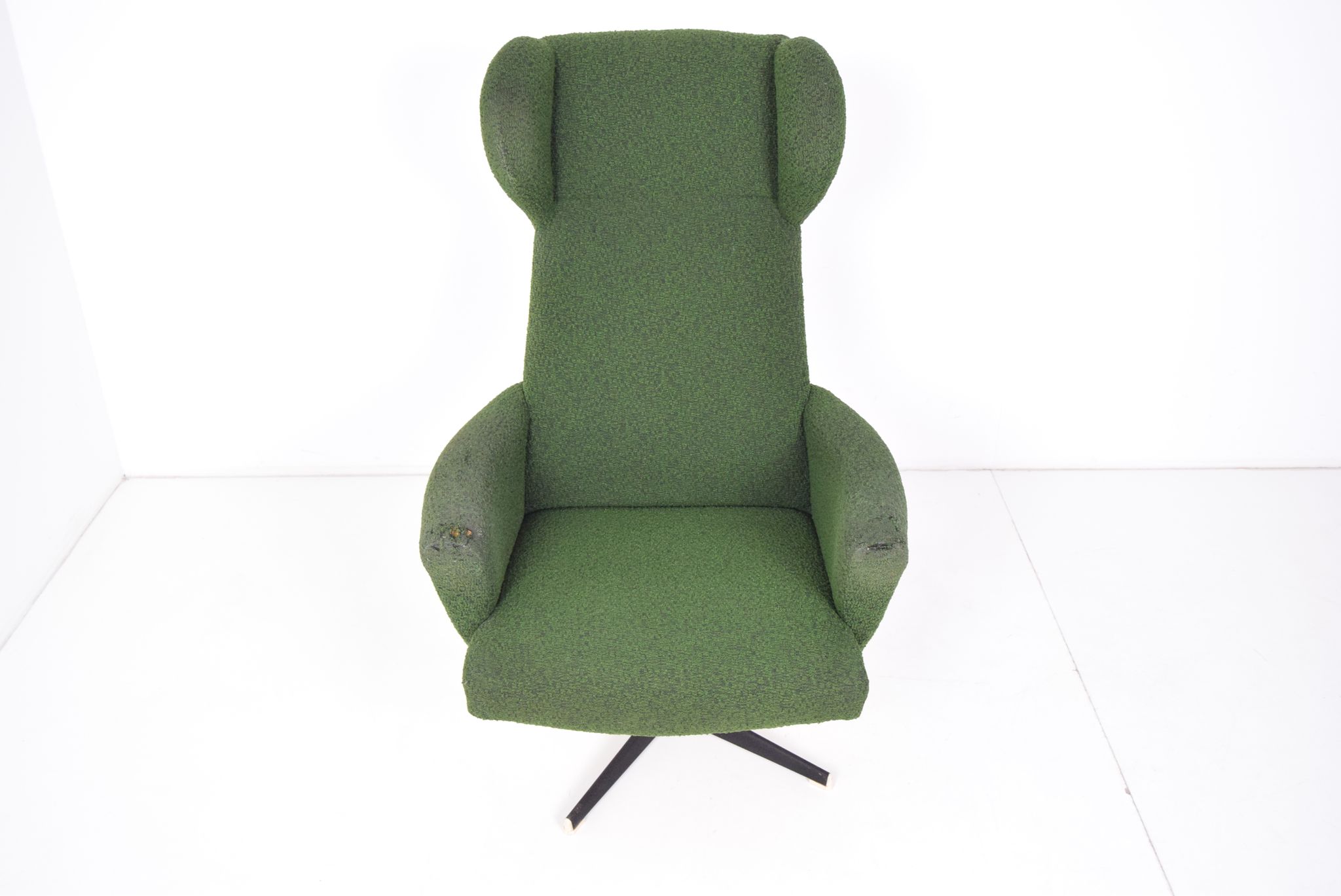 Swivel Armchair in the middle  of the century,1970's.