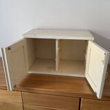 Meuble à poser blanc cassé