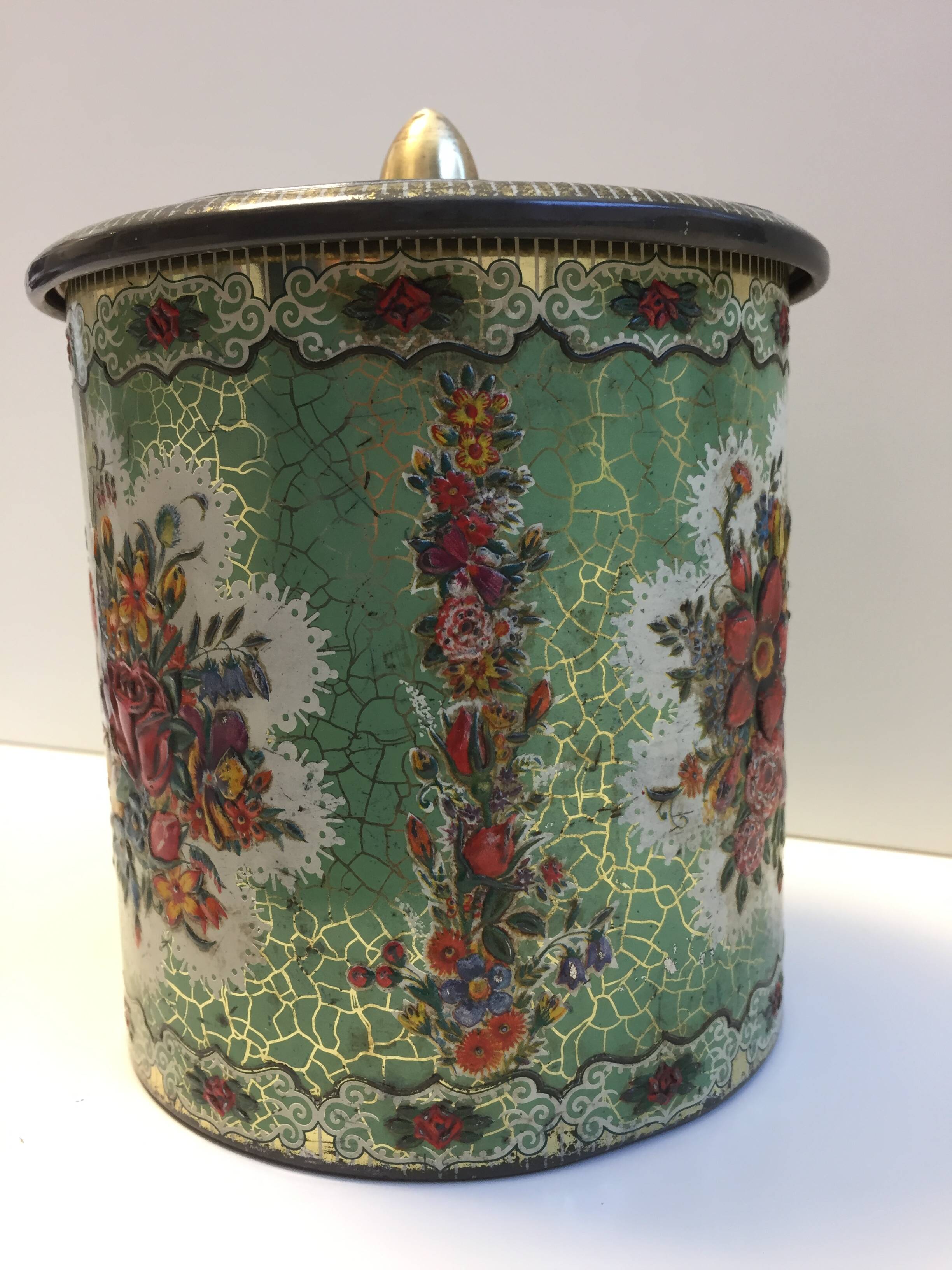 Vintage Tin Container Made in Holland 1950 Biscuit Box Candy Box