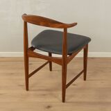 Chaise "corne de vache"  en noyer et similicuir noir