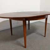 Scandinavian extendable rosewood dining table from the 60s/70s