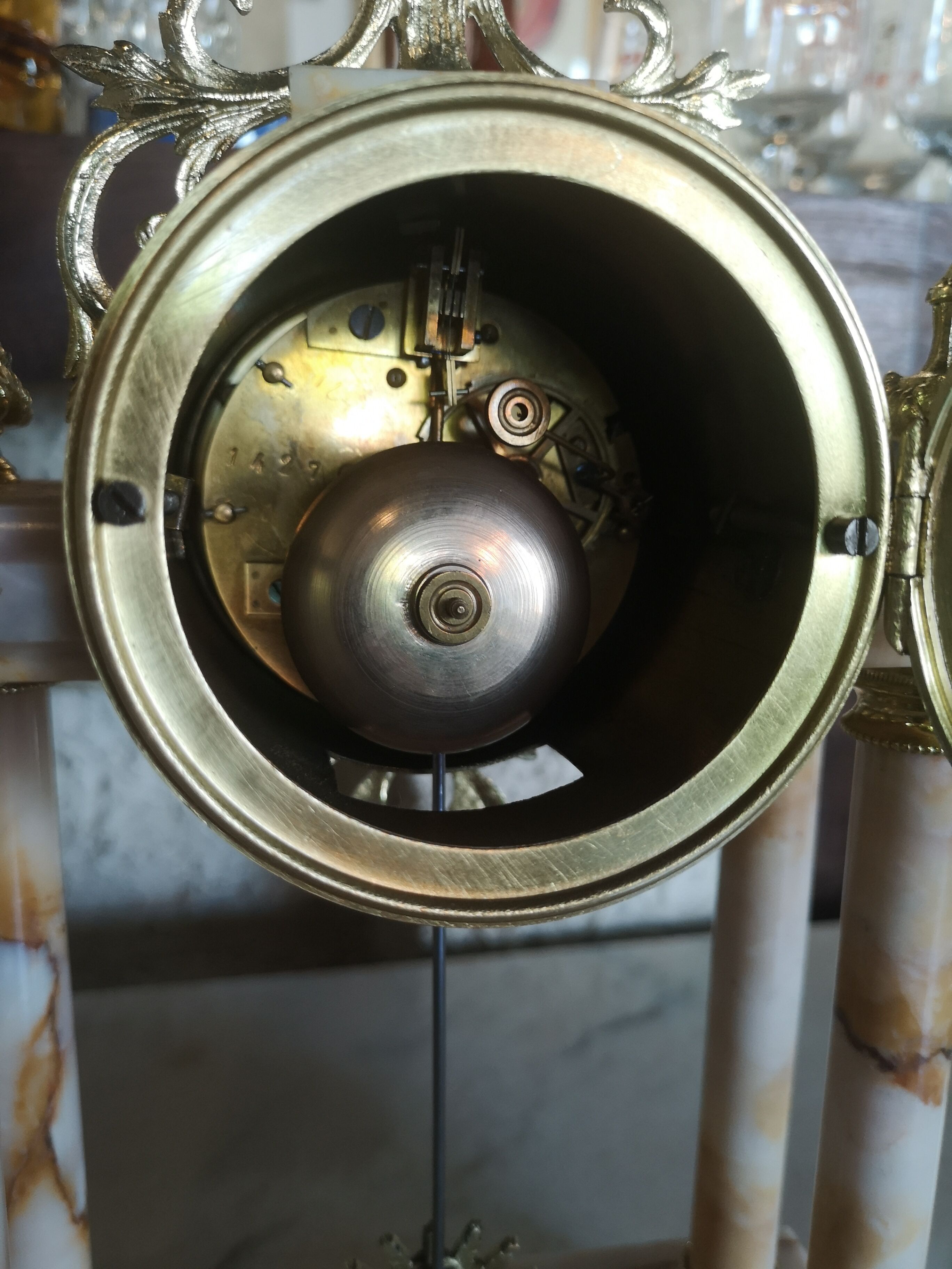 Pendule style Louis XVI