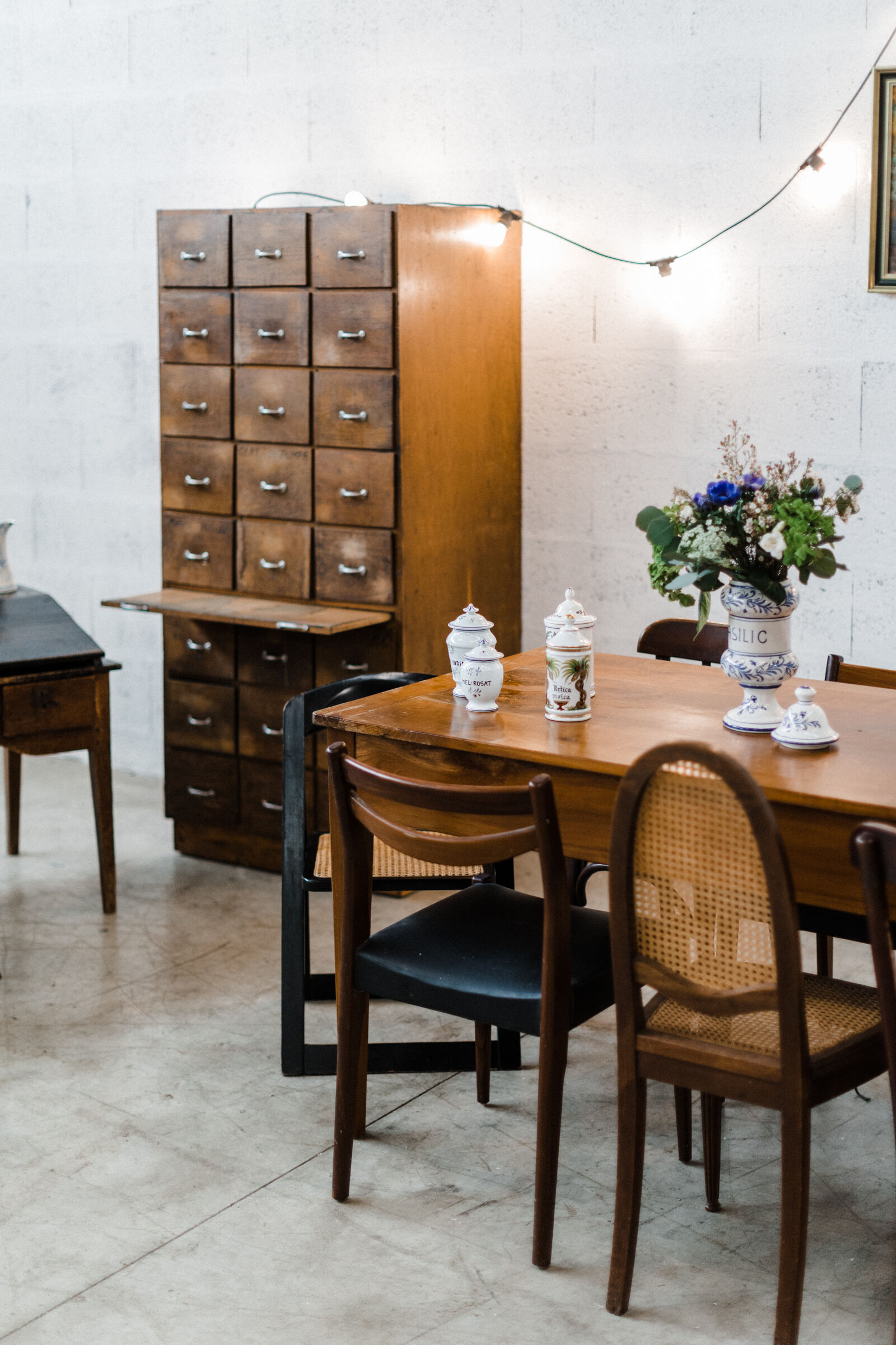Rectangle wooden table "Cyclamen Mahogany"