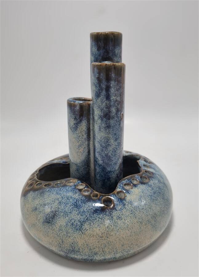 Single-flower vase or candle holder
