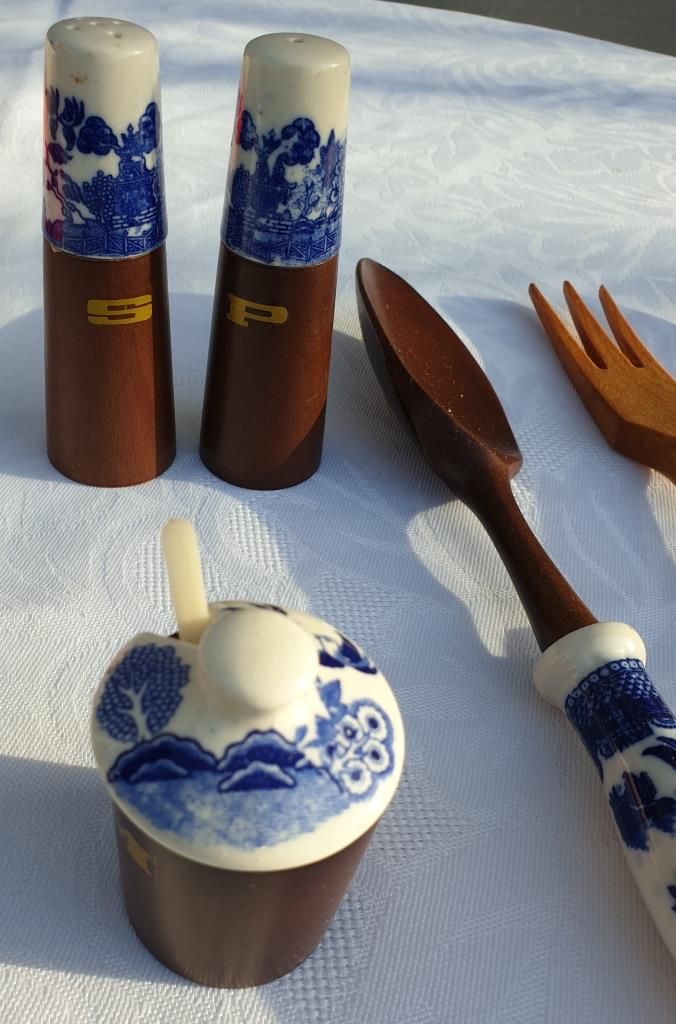 Salad set vintage 1970 wood and porcelain Japanese scenes