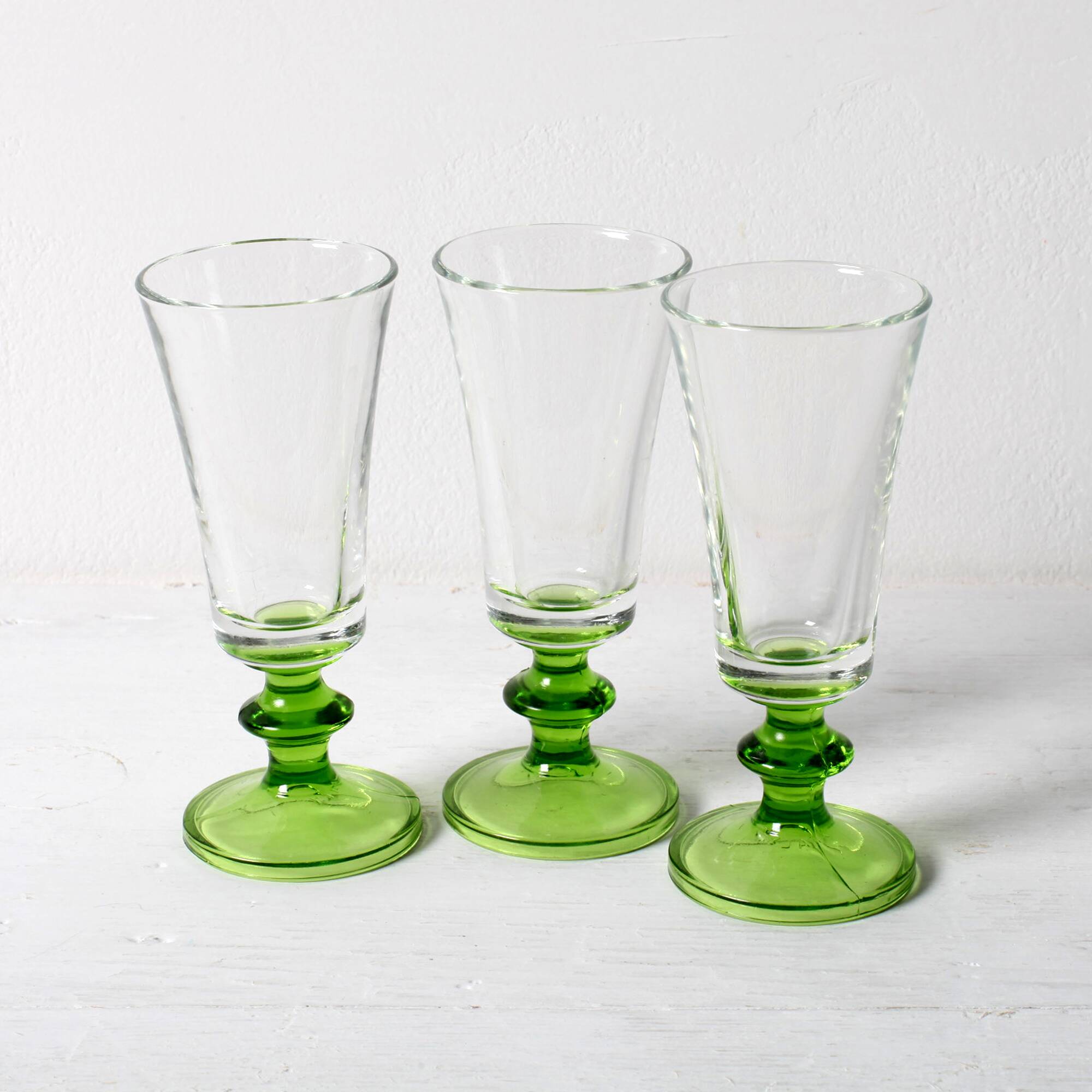 Ensemble de 3 verres à pieds vert, Italie années 1960