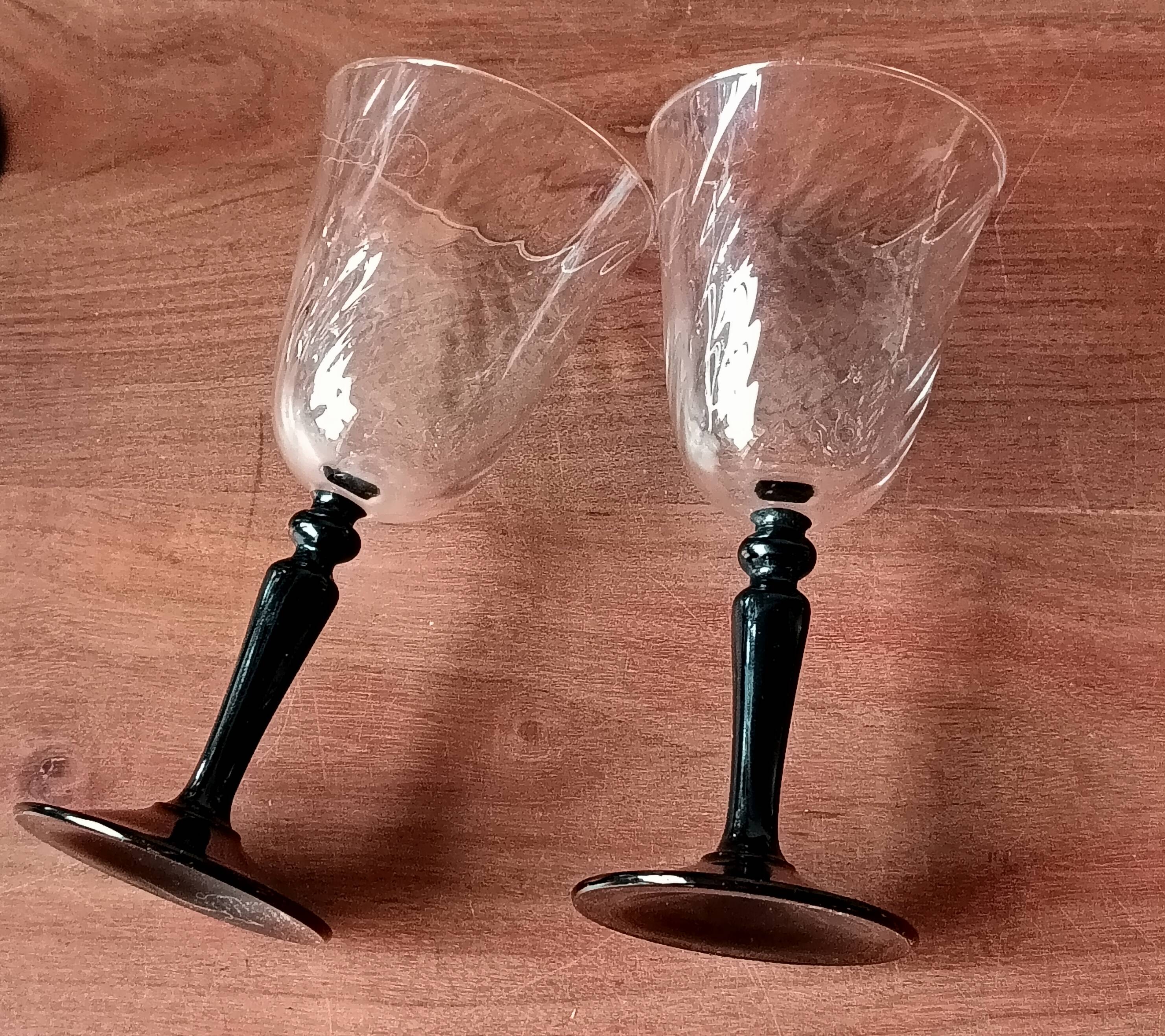 4 glasses 22 cl on black Onyx swirl stand Luminarc France, Vintage