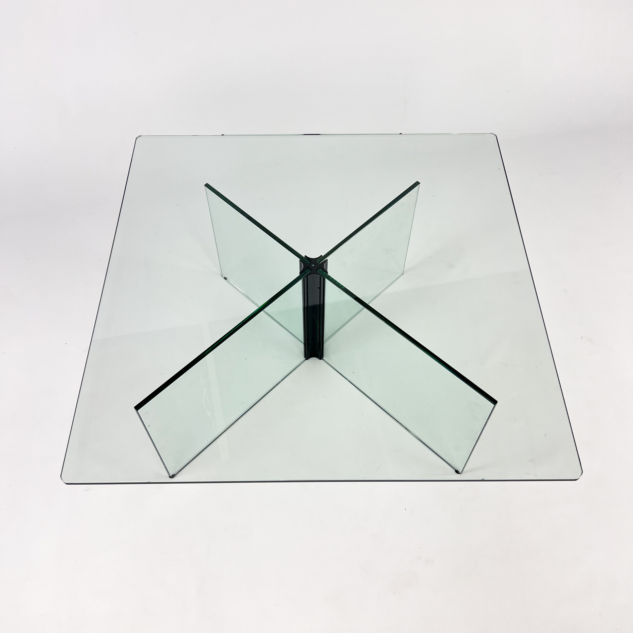 Table basse en verre postmoderne, années 1980