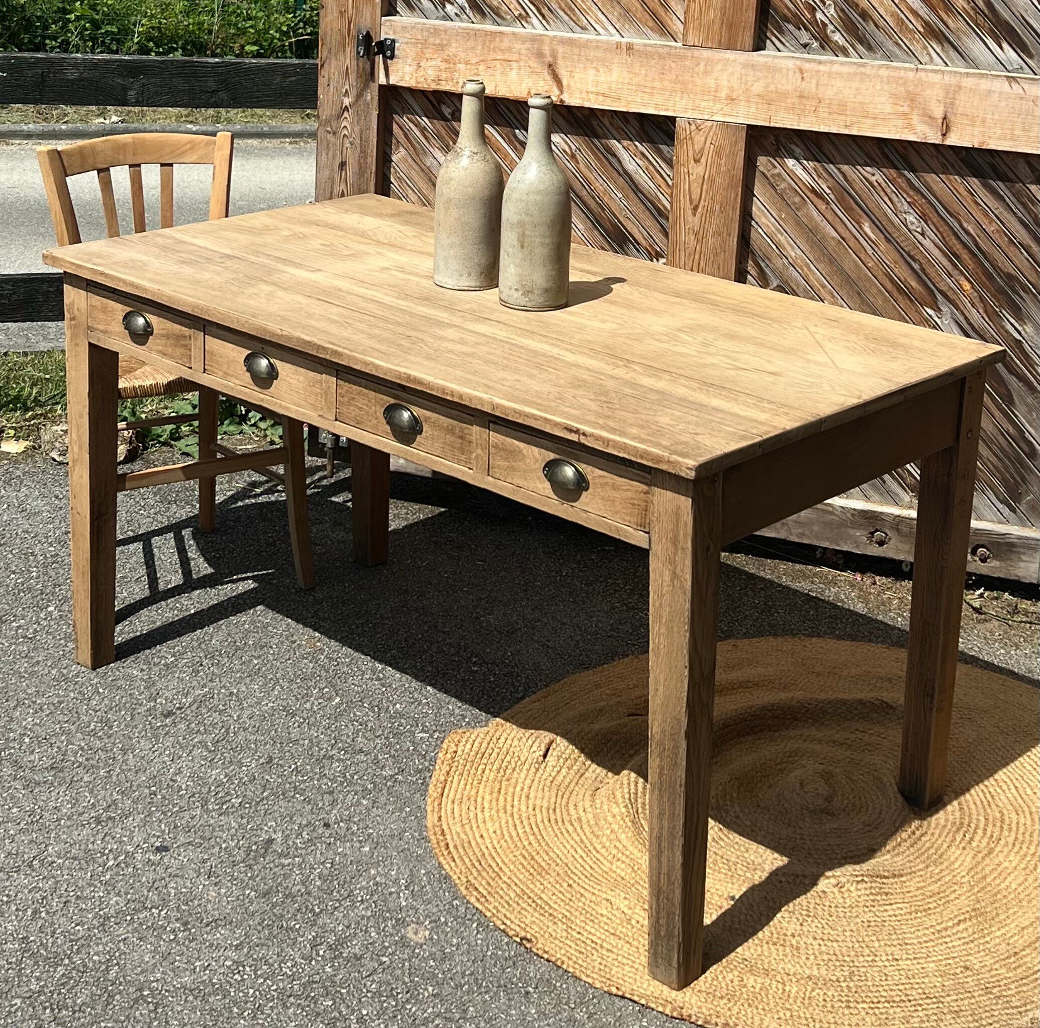 Table de ferme ancienne en chêne massif brut - 4 tiroirs