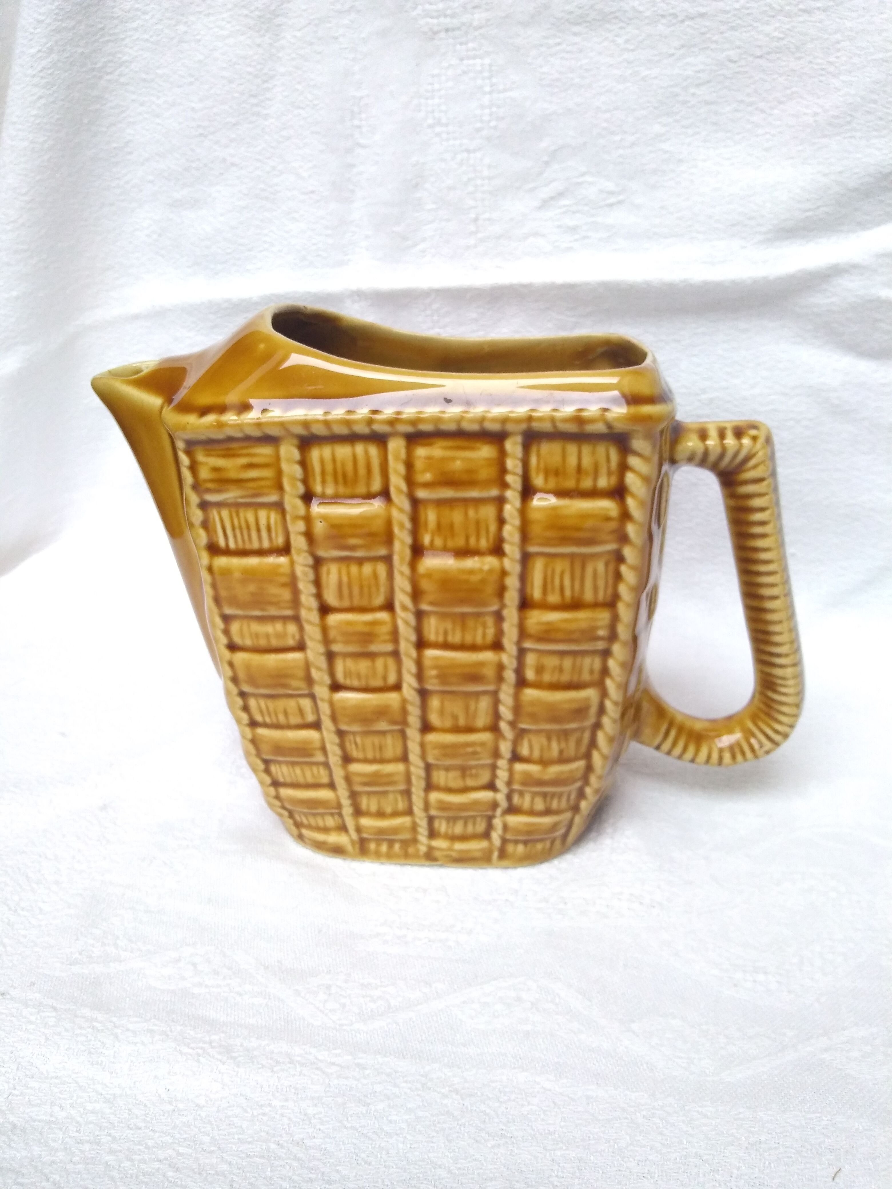 Water pitcher 50/70 years
