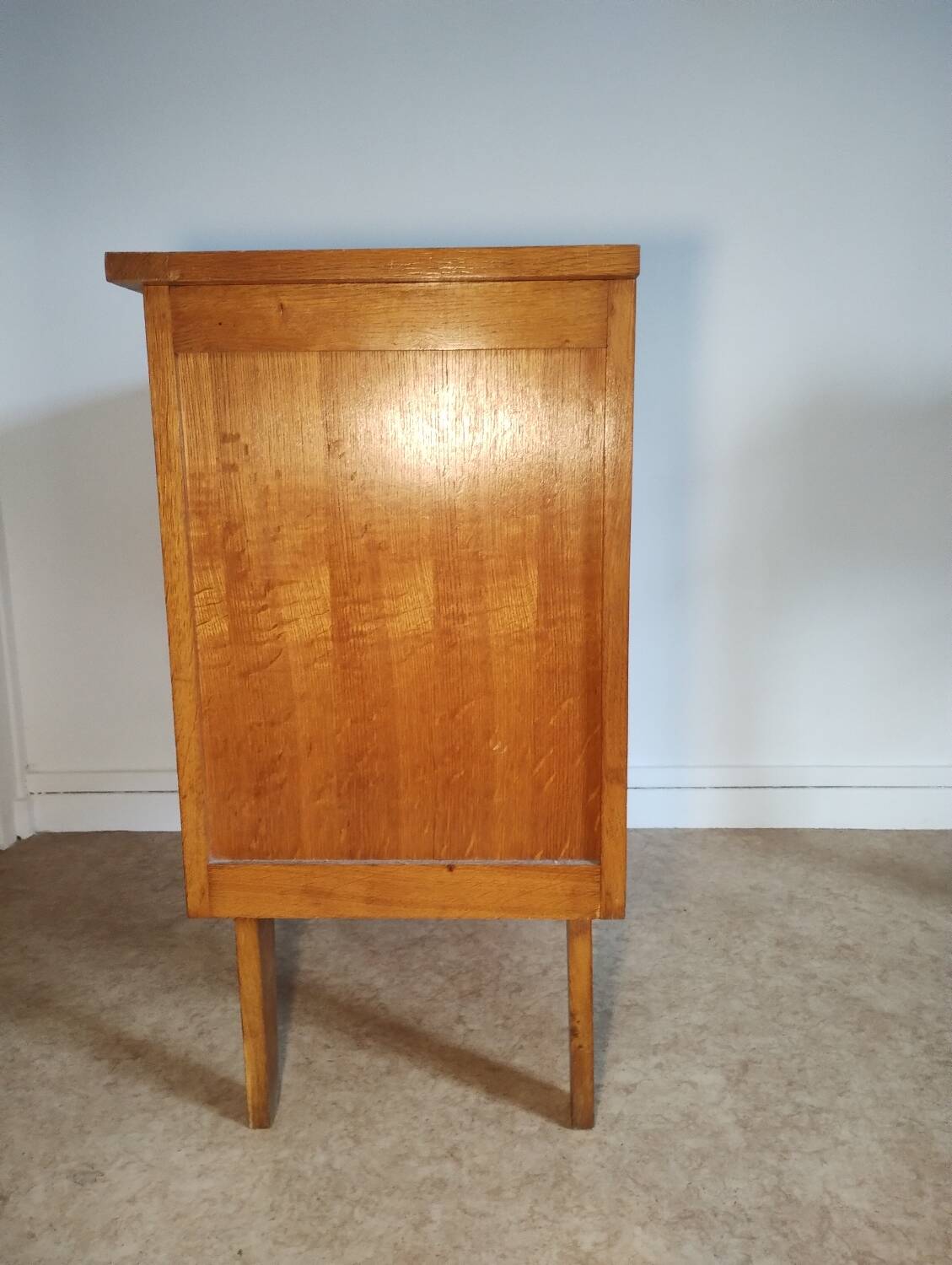 Vintage chest of drawers